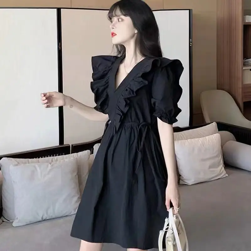 Little Black Dress Shows Slimming Temperament Bubble Sleeve French Shirt Skirt 2024 Spring/summer Black Hepburn Dress