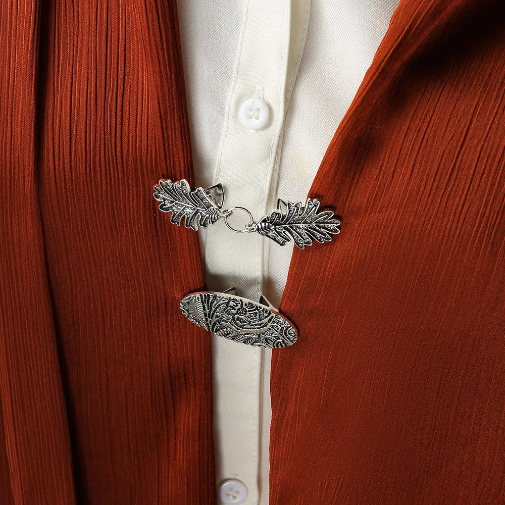 

2025 Новый хит продаж, зажим для воротника в стиле ретро, комплект из 2 предметов, брошь, трендовая шаль, шелковый шарф, пряжка, аксессуары, индивидуальность