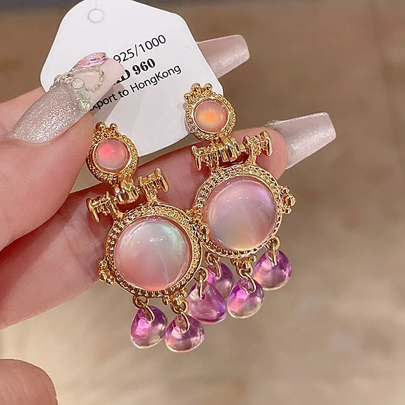 Round teardrop resin earrings palace style retro tassel earrings