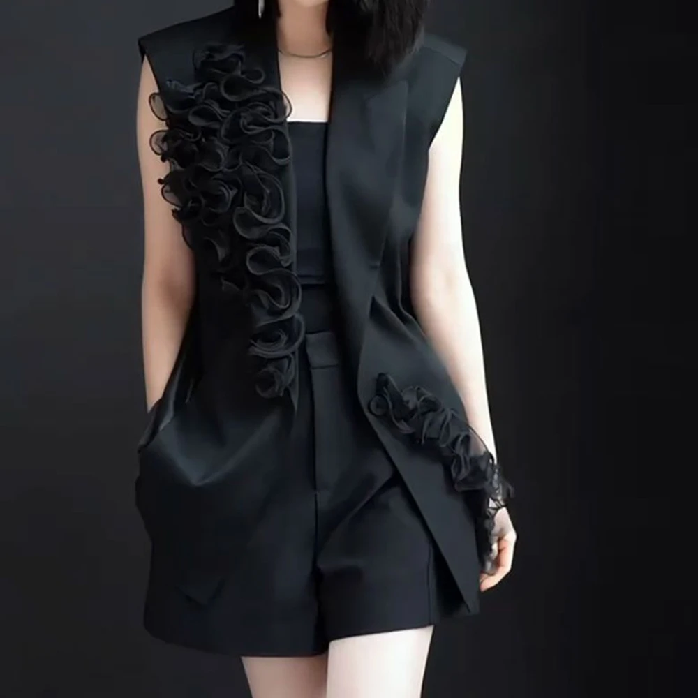 

black vest jacket women's 2025 new three-dimensional flower V-neck vest top + shorts two-piece set