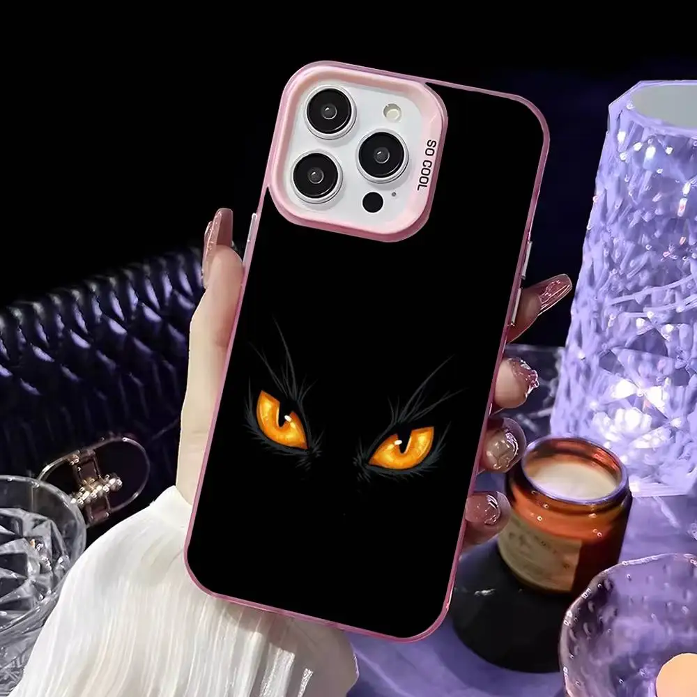 Zwarte Kat Grote Ogen Telefoonhoesje Voor iPhone 16,15,14,13,12,11, Mini, Pro, MAX Roze Matte Schokbestendige Cover