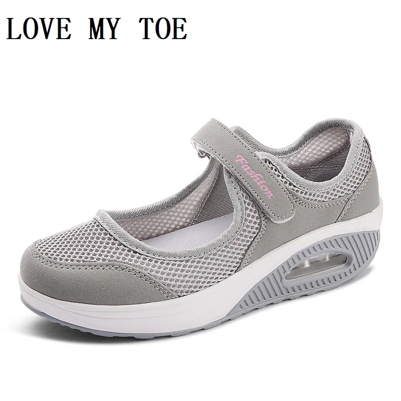 

2024 Trend Season Casual Air Mesh Soft Light Breathable Women Shoes Sneakers Swing Wedges High Platform Sport Chaussure Femme