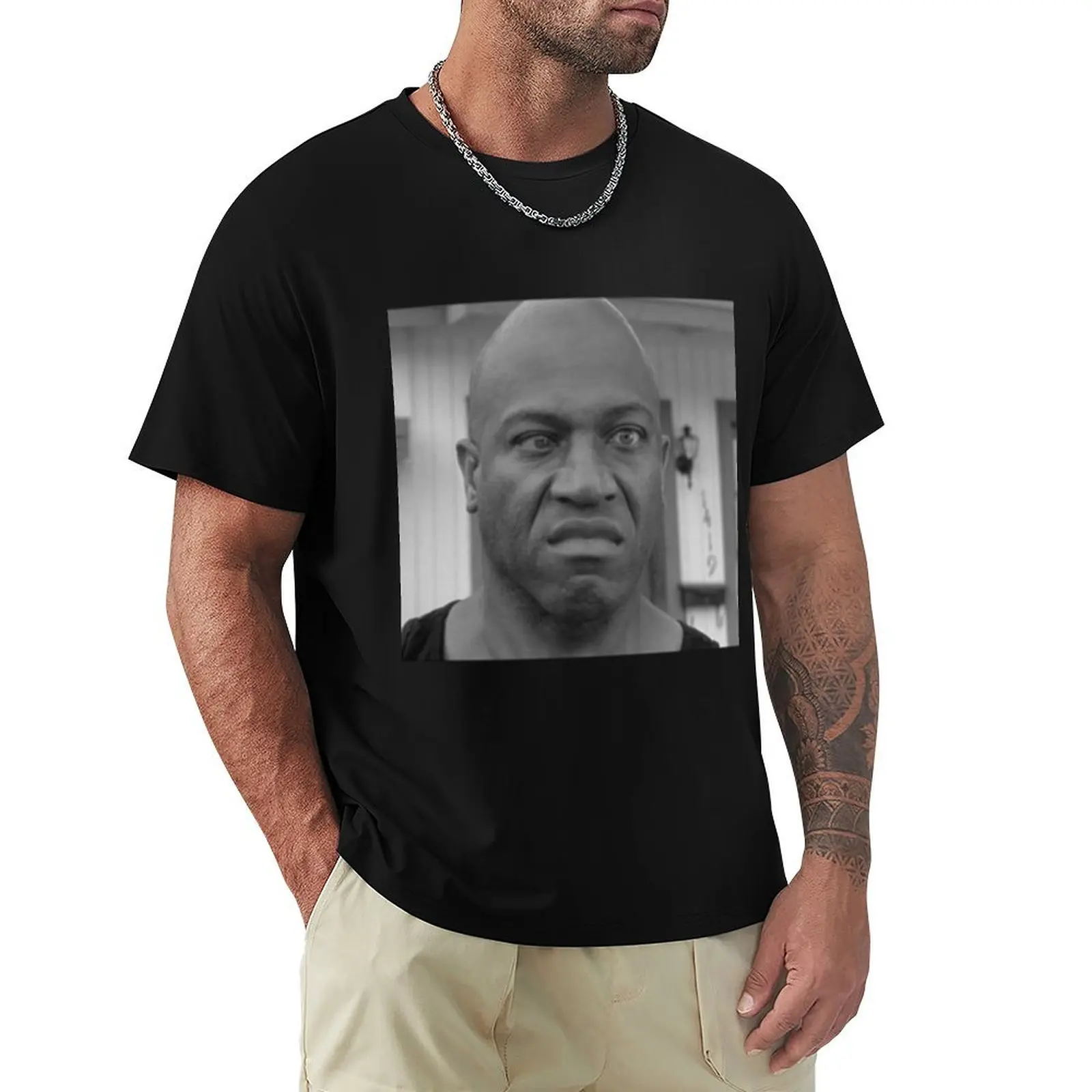 deebo T-Shirt Festive Simple T-Shirt