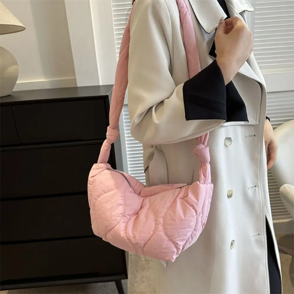 

Temperament Down Space Cotton Crossbody Bag Solid Color Large Capacity Korean Shoulder Bag Dumplings Bag Bubble Cloud Bag Lady