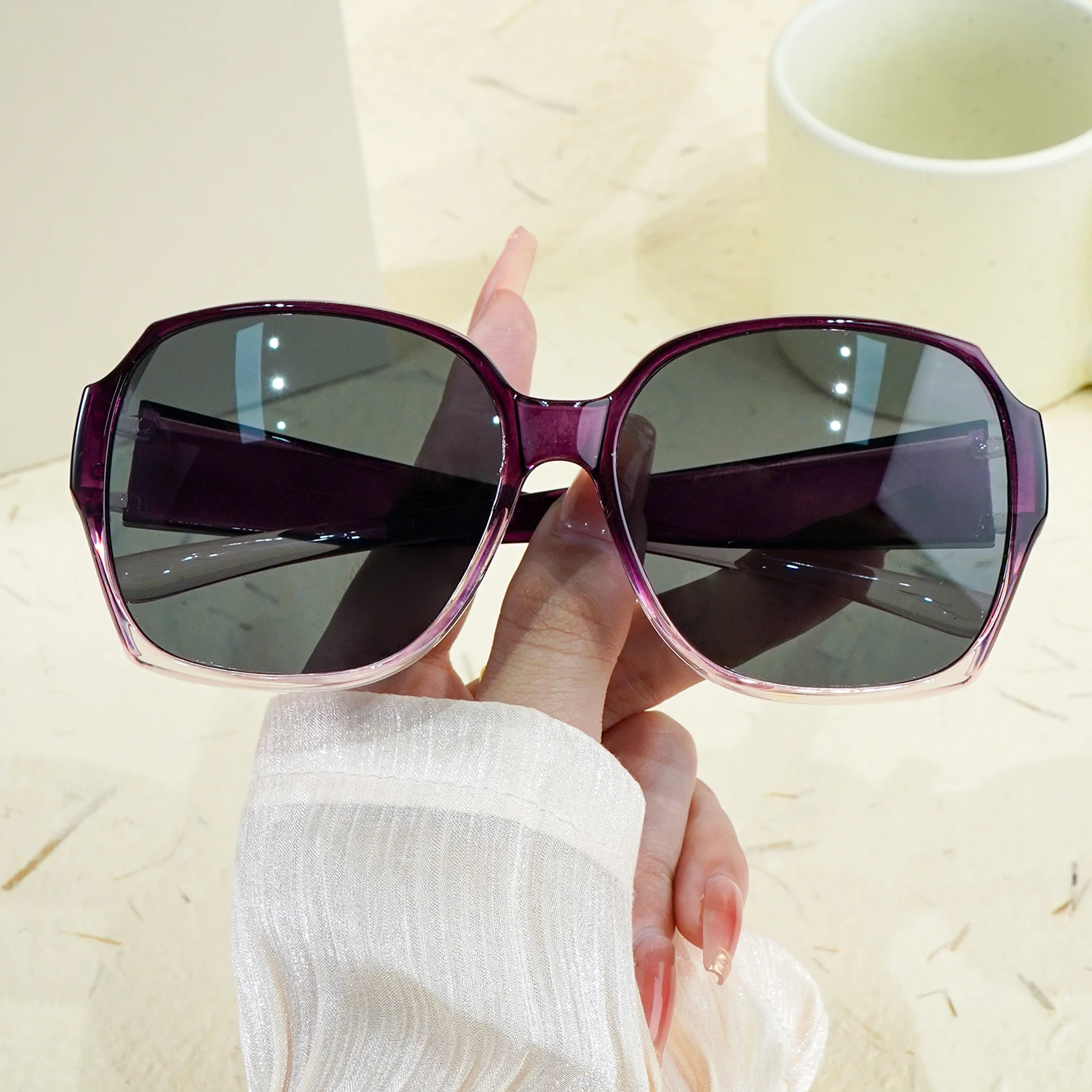 Fit-Over-Brille Retro übergroße quadratische Nachtsicht-Sonnenbrille, V400-Schutz, stilvoll für Outdoor-Sportfahrten – Detail 6