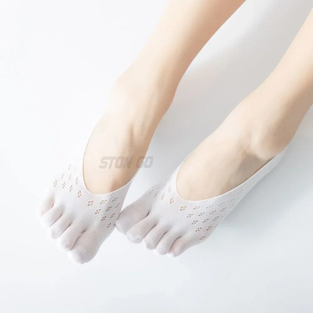 

Women Five Finger Socks Invisible Anti-Skid Breathable Ultrathin Funny Toe Socks for Daily Wear Comfortable No Show Sock