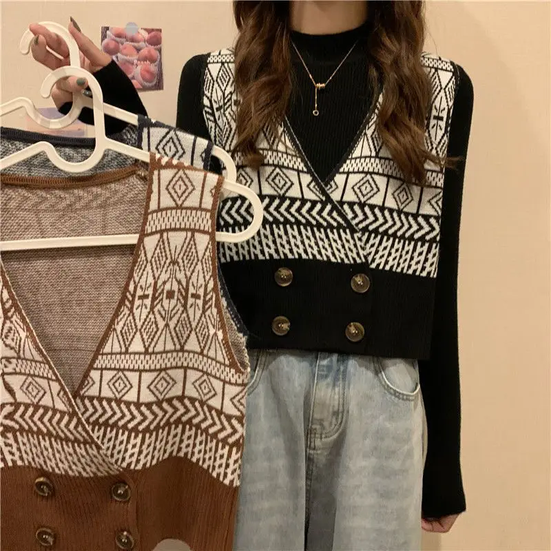 

Women's Autumn 2025 New Vintage Pattern Chic V-neck Loose Top Commuter Versatile Sleeveless Knitted Sweater Vest