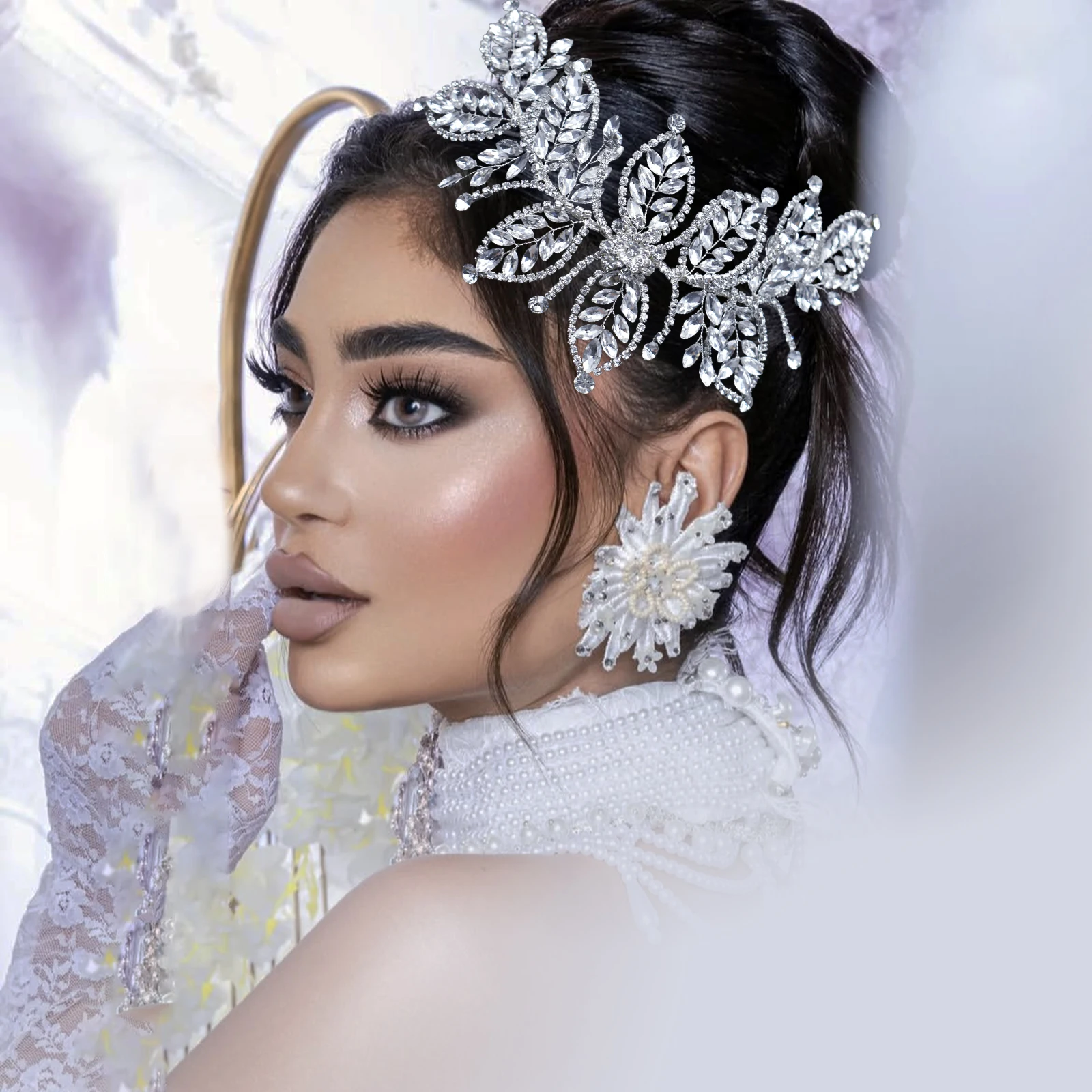 

DZ283 A Hair Accessory with Rhinestones for Brides Sparkling Bridal Headpiece Perfect for Weddings And Parties Formal Events