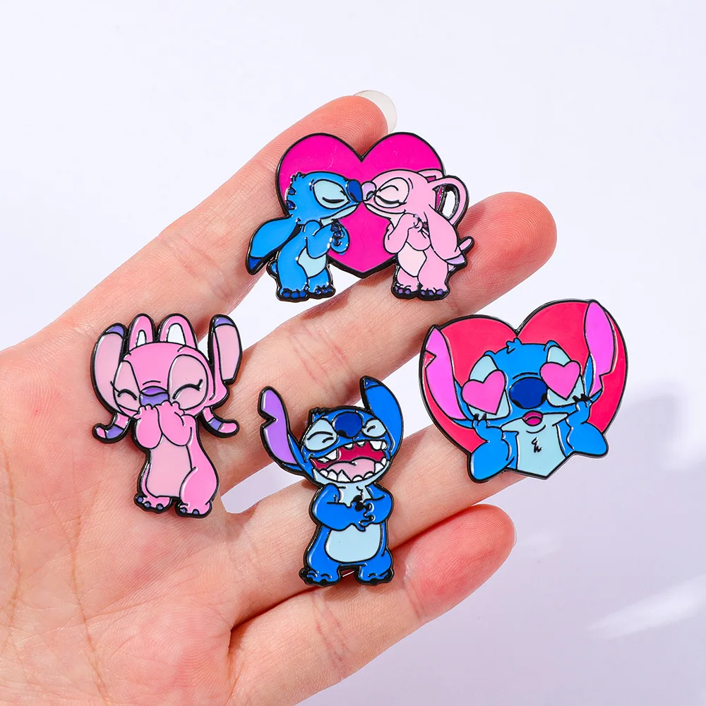 ديزني زوجين غرزة الملاك المينا دبابيس لحقيبة الظهر قبعة الملابس الكرتون غرزة بروش شارات التلبيب المعدنية هدايا لمحبي