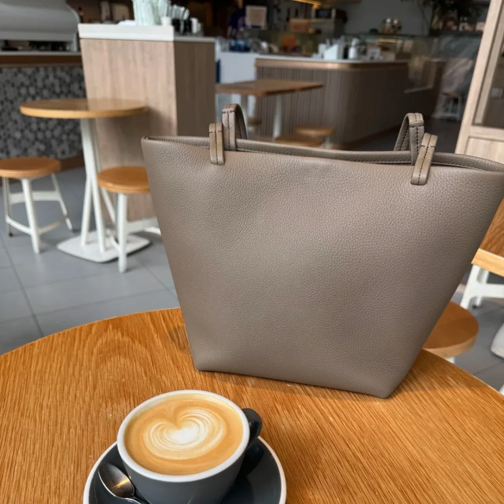 Litchi Pattern Bucket Bag Old Money Wind Minimalist Commuting Large Capacity Shoulder Unique Texture Fashion Simple Casual