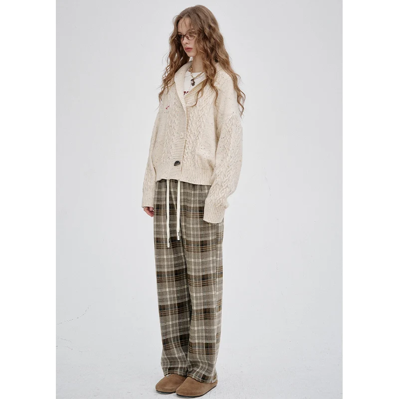 ELFSACK 2025 Winter New Arrivals Casual Loose Stripe Elastic Drawstring Long Pants For Woman