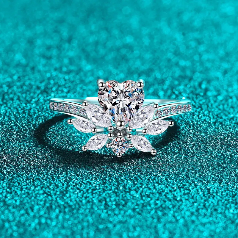 

Romantic Exquisite 1CT Moissanite PT950 Platinum Women's Ring! Heart Bouquet, Festival Gift Accessory, Luxury Flattering