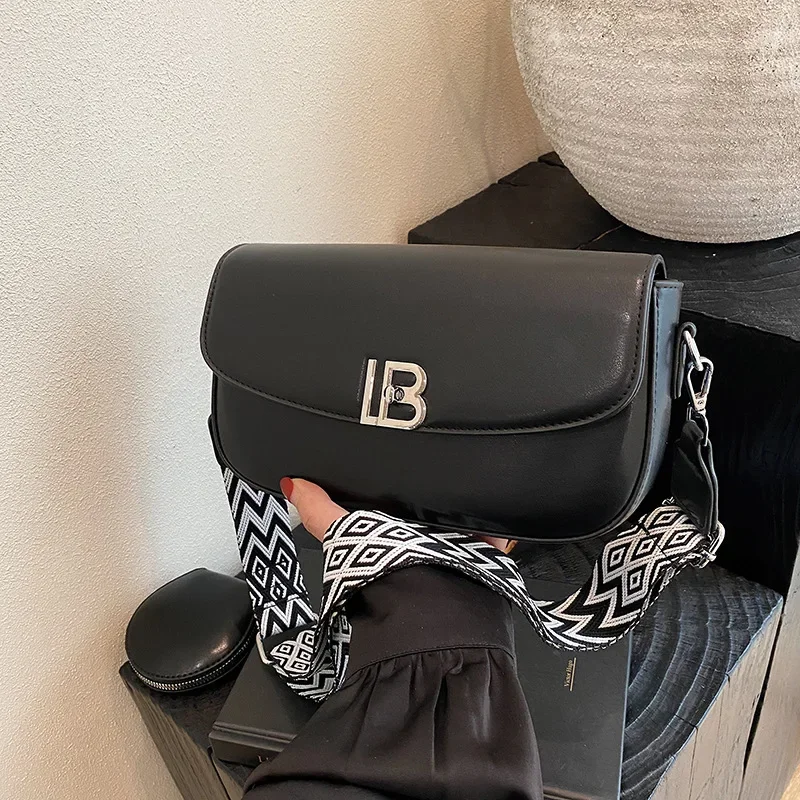 

‌2025 Designer Square Bag - Women's Chic Shoulder Messenger | Custom Monogram + Wide Adjustable Strap (3 Wear Ways)‌