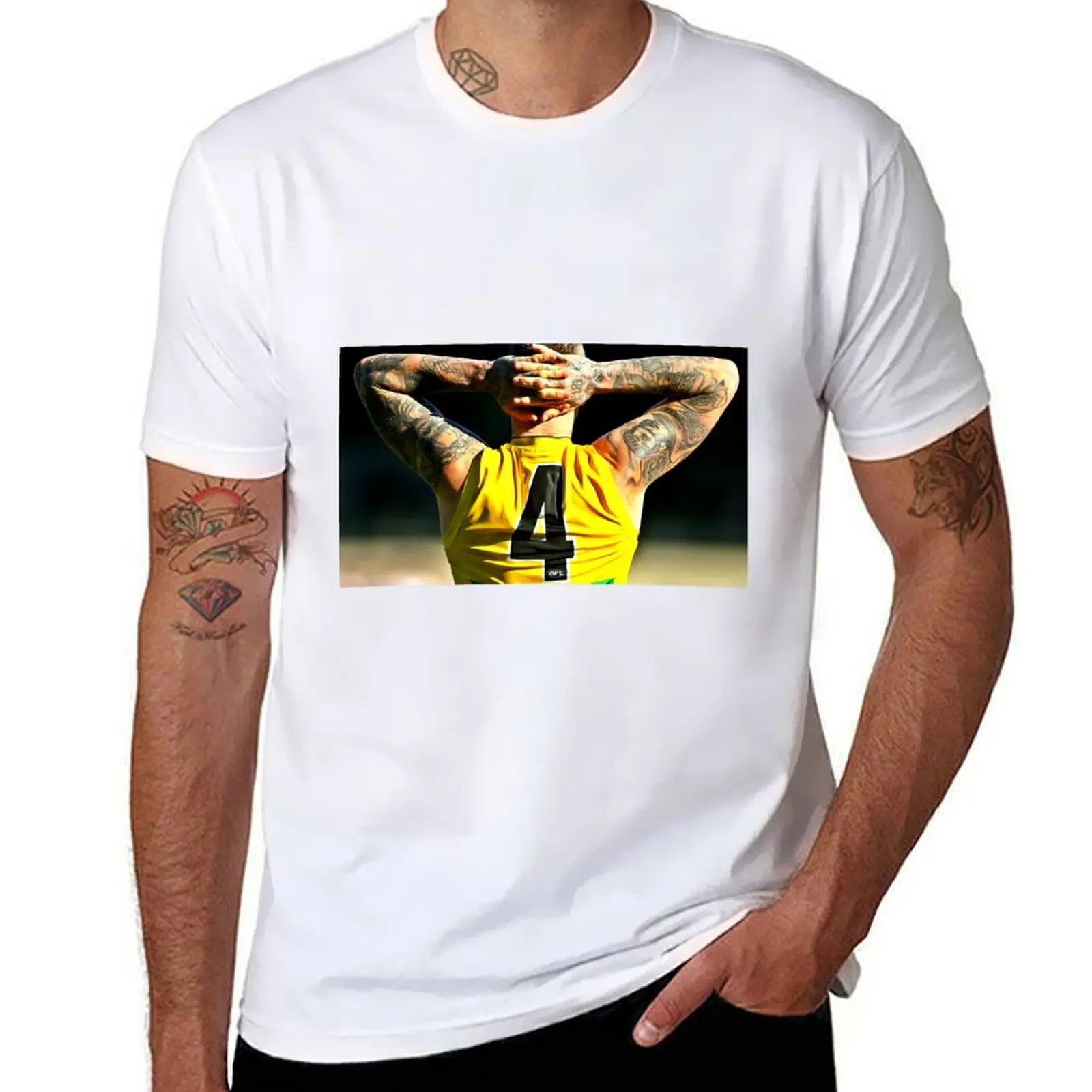 

Dusty Martin T-Shirt mens graphic t shirts man t shirts high quality luxury brand t shirts designer T-Shirt