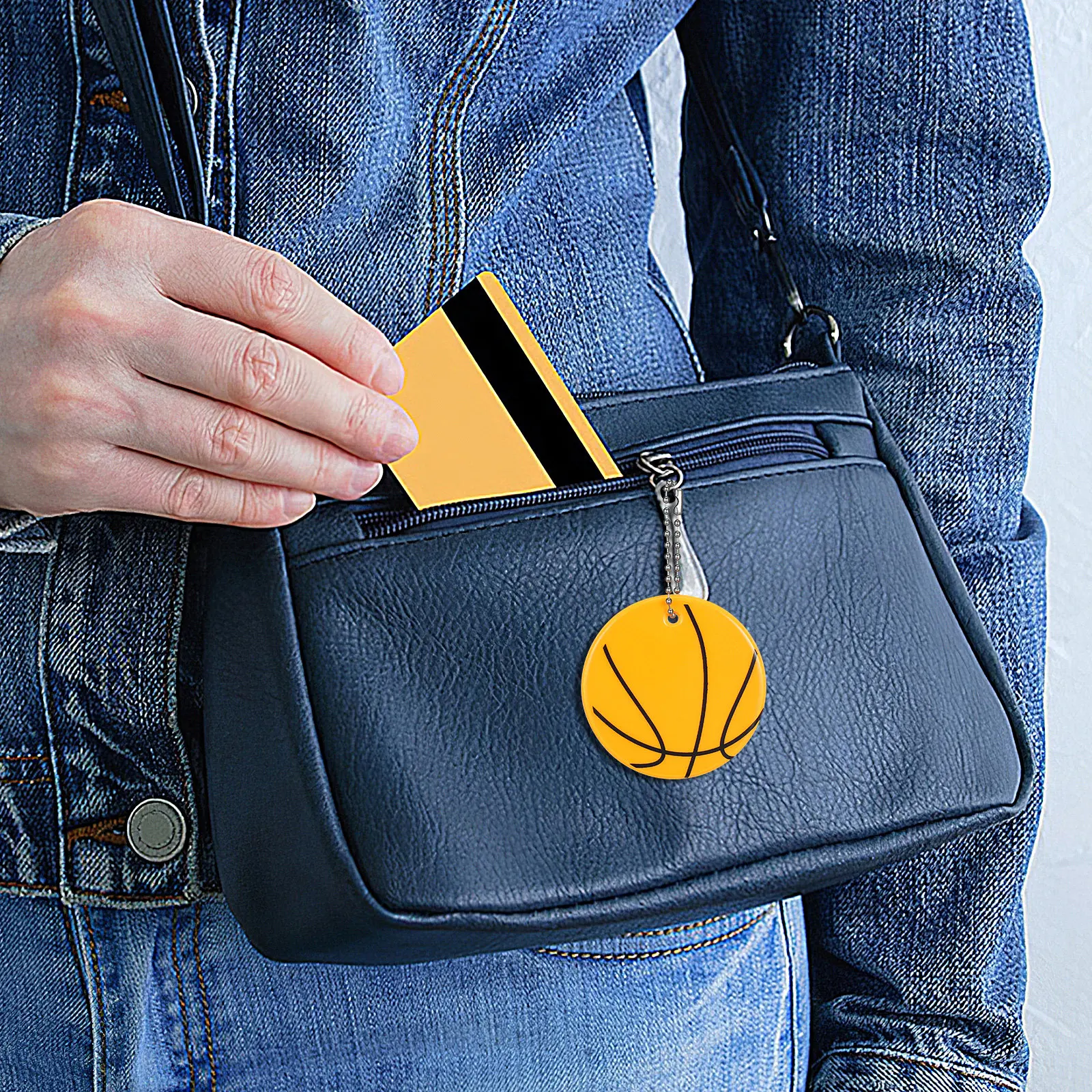 

Набор из 11 светоотражающих брелоков для баскетбольных сумок: флуоресцентные, легкие, для рюкзаков, для безопасности на дорогах