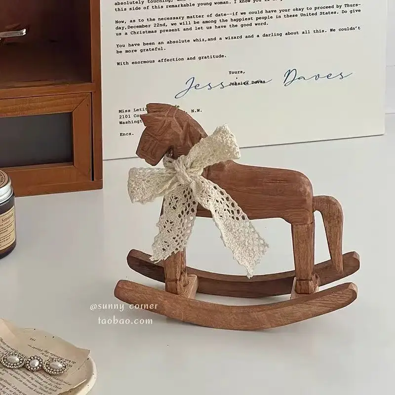 Nordic Retro Nostalgic Wooden Horse Ornaments Animal Statues Gifts Crafts Room Home carvings of rocking horses Decor Figurines