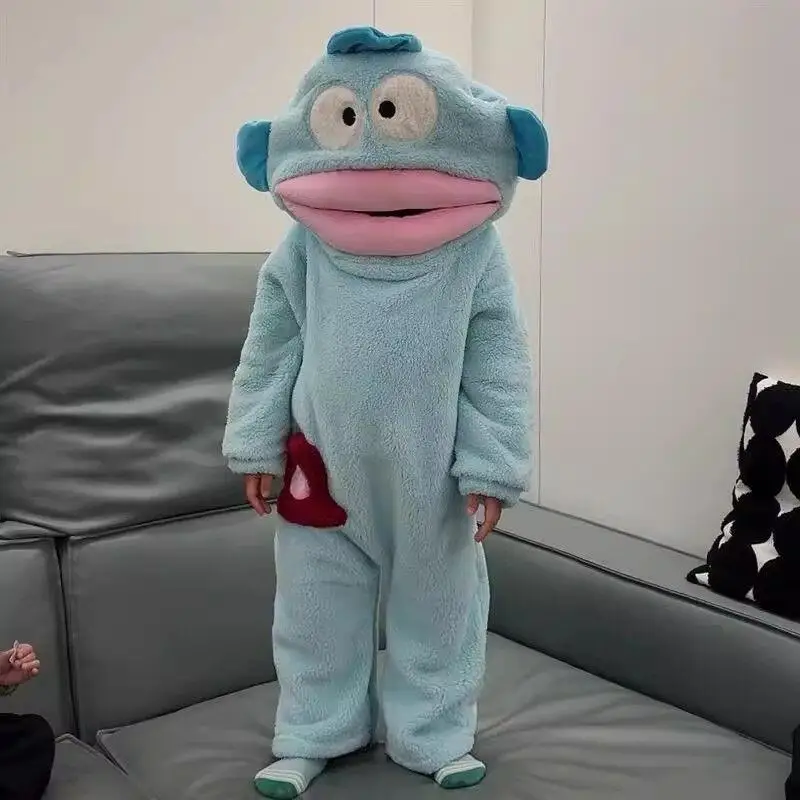 

Женская теплая пушистая пижама 2026 года с капюшоном и мультяшным принтом «Рыбка с большим ртом» – уютная домашняя одежда для отдыха и сна