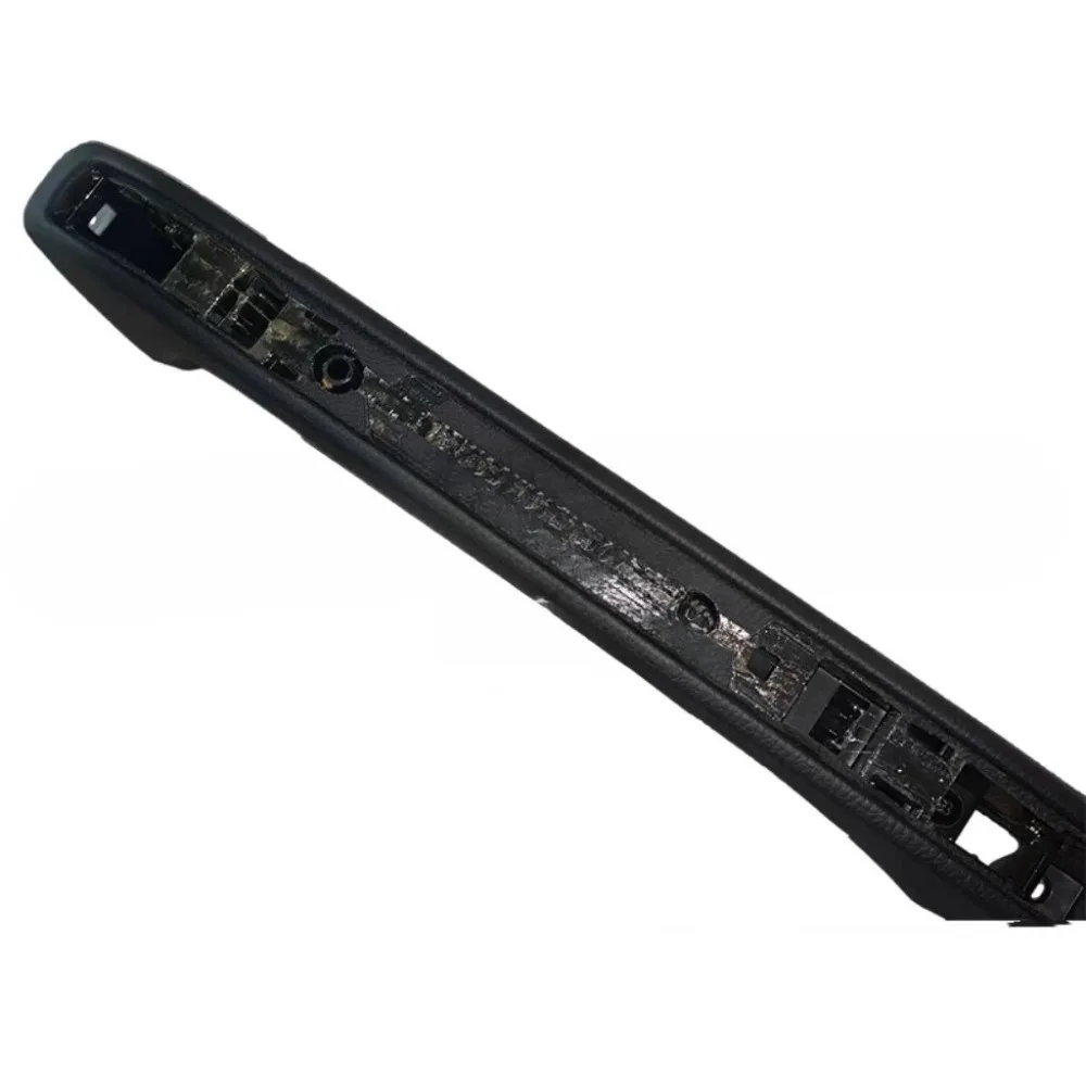 Passenger Side Dashboard Trim Strip Silver Dashboard Illuminated Door Handle for Baic BJ40L BJ40PLUS Brand New