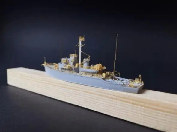 EVMODEL S104 1/700 US NAVY zestaw modeli do składania trałowiec agresywnej klasy