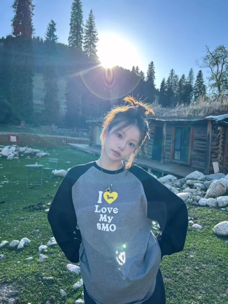 Retro American Heart Salsiccia Cane Lungo Sve T-irt Donna Autunno 2025 Nuovo Coreano Sle Chic Colore Blo oulder irt