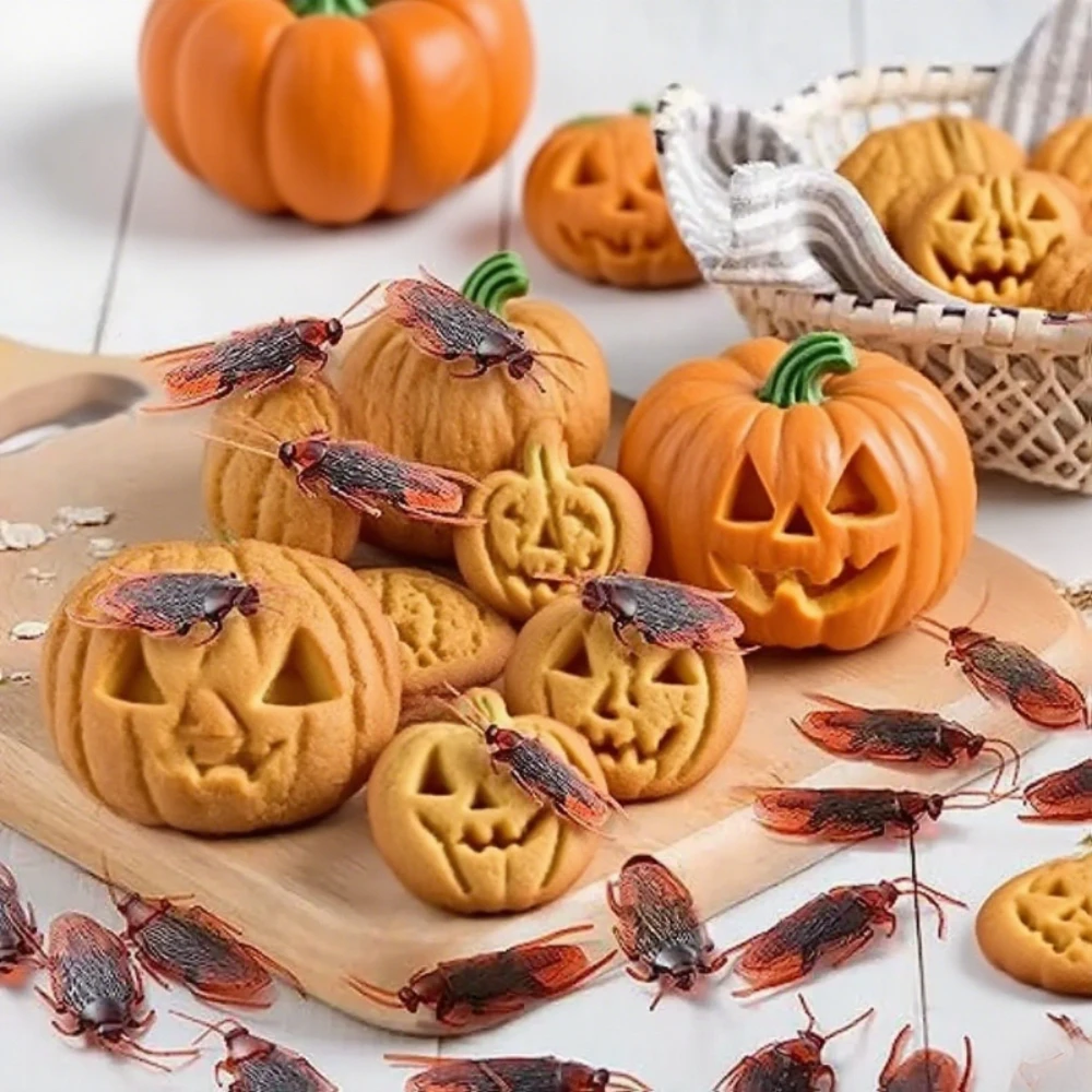 

20pcs Mini Simulation Cockroach Centipede Scorpion Gecko Toy Horror Trick Cockroach Joke Decoration Props Halloween Party Favors