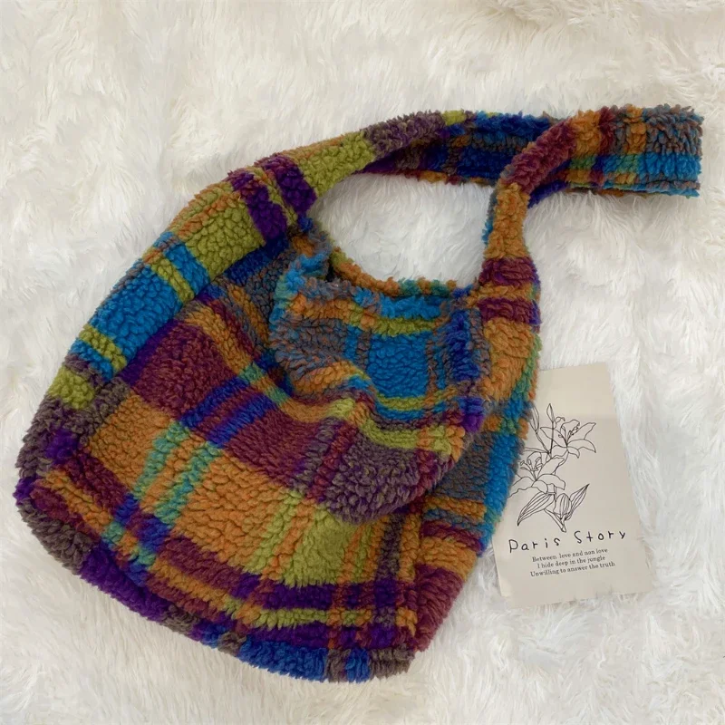 

Large Capacity Plaid Women's Plush Shoulder Bags Soft Furry Stripe Portable Ladies Tote Underarm Bag Commuter Female Handbags