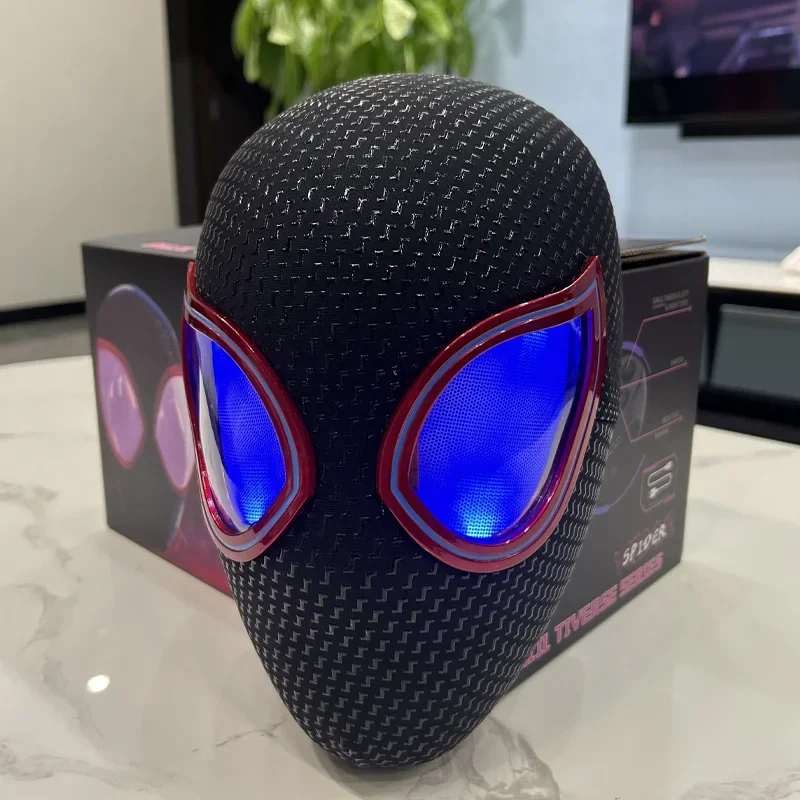 Miles Spiderman casco máscara Cosplay ojos móviles con luz máscara electrónica Spider Man 1:1 juguetes de Control remoto adultos niños regalo