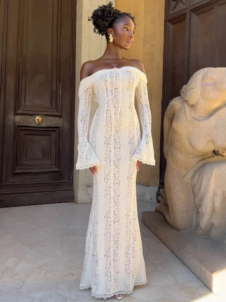 Weißes, sexy Spitzenkleid mit langen Ärmeln, schulterfrei, schmal geschnitten, Maxikleid für Damen 2026, figurbetontes Party- und Clubkleid mit Cut-Outs, elegant