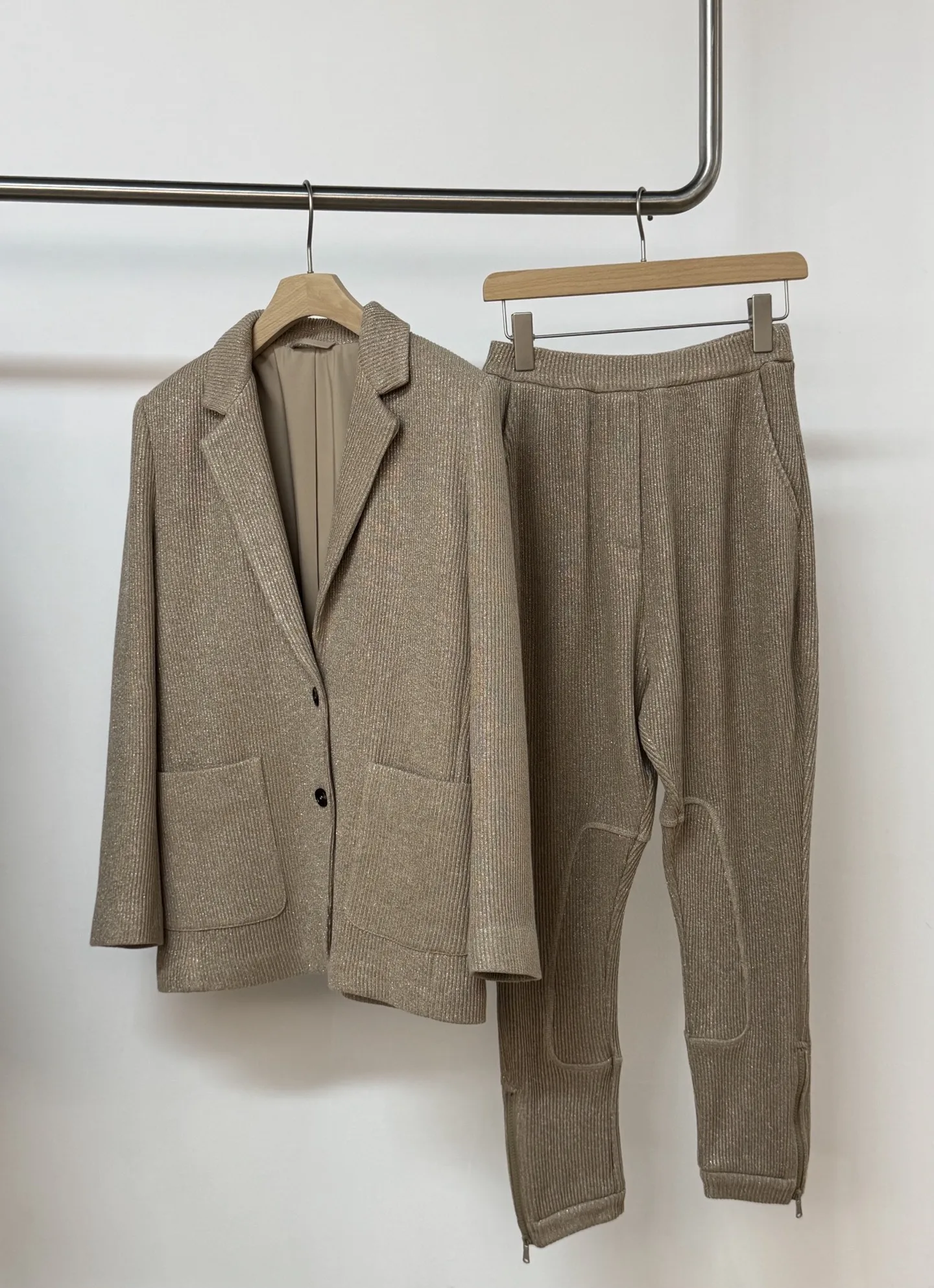 سترة نسائية جديدة عالية الجودة من القطن المحبوك ذات طية صدر السترة المتلألئة المؤخرات عصرية ومتعددة الاستخدامات #2