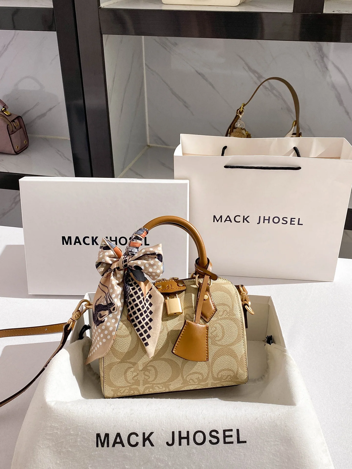 sac-boston-floral-de-luxe-mack-jhosel-style-coussin-color-block-nouvelle-mode-Ete-2026-sac-a-bandouliere-decontracte-en-cuir-souple-pour-femmes