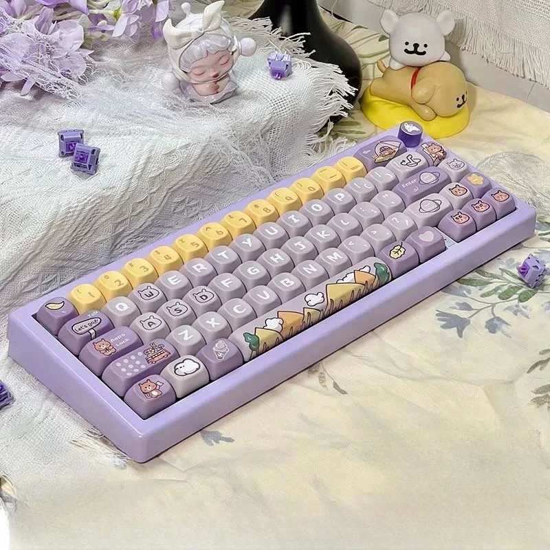 Little Bear Travel Theme Keycaps 140 Key Moa Cherry Pbt Thermal Sublimation Craft Personalized  Keyboard Keycaps Cute Purple