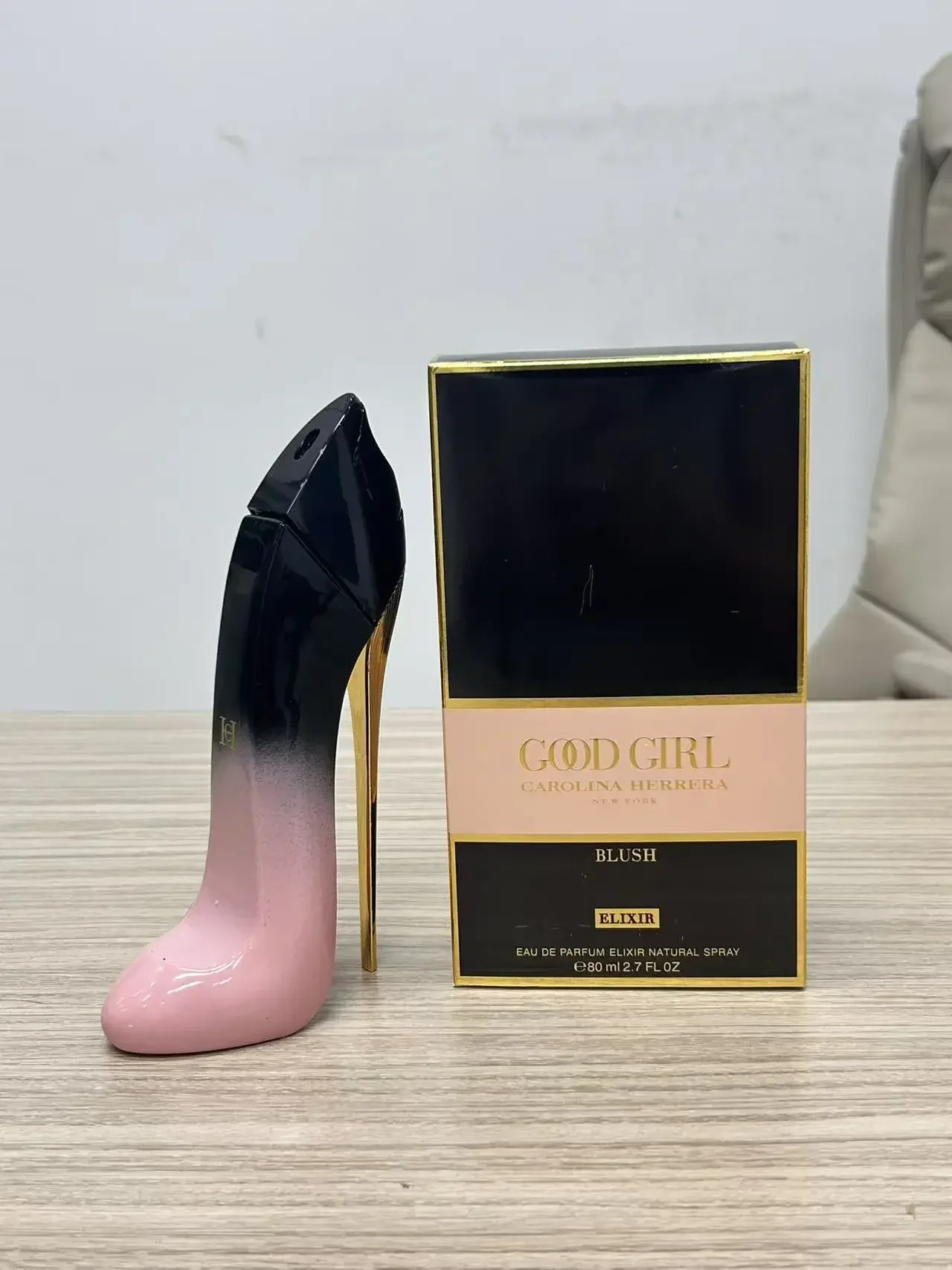 Carolina Herrera Good Girl EDP 2.7oz - عطر نسائي فاخر يدوم طويلاً، هدية للعطلات وعيد الحب، 6 ألوان مميزة