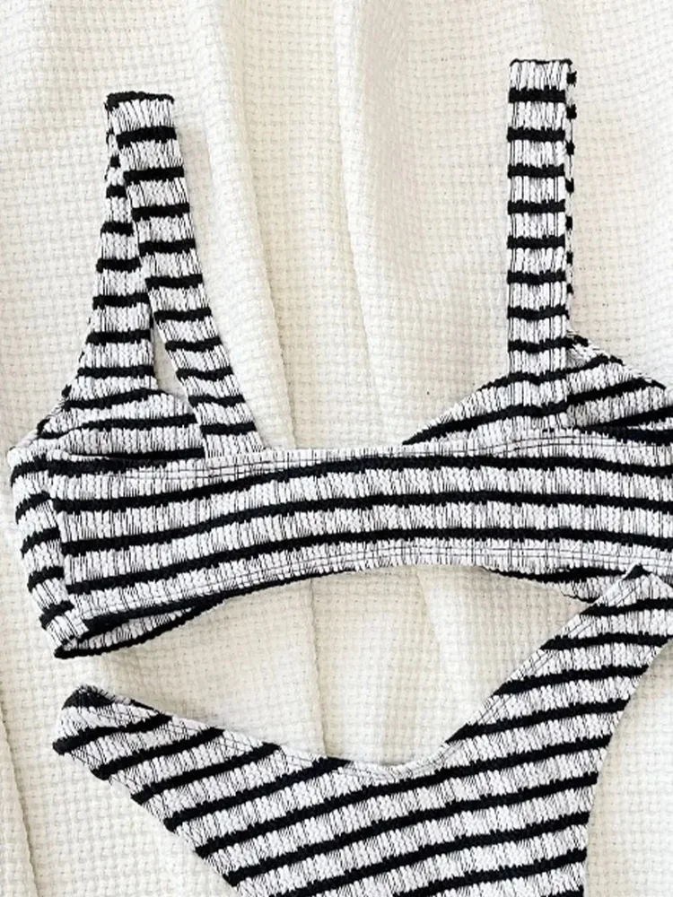 섹시 스트라이프 베스트 비키니 2피스 세트 여성 하이웨이스트 스플릿 수영복 백리스 비치 휴가 비키니 2024 신상 여름 비키니 세트