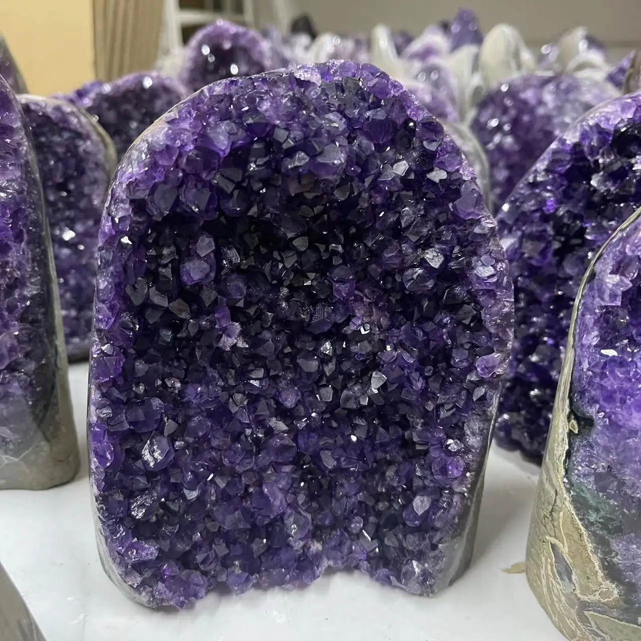 Geode 브라질 자수정 천연 광물 표본 원시 석영 보라색 크리스탈 치유 돌 홈 인테리어 선물 클러스터