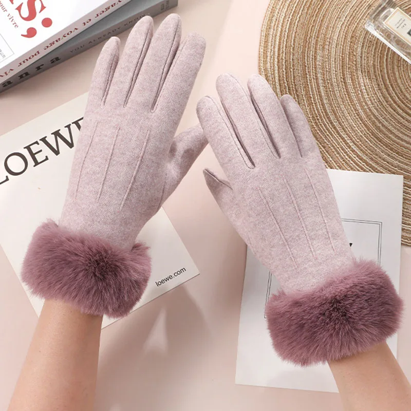 ถุงมือผู้หญิงสำหรับฤดูหนาว อุ่นสบาย หน้าจอสัมผัสได้ ลายทาง ขนนุ่ม ดีไซน์หรูหรา เรียบง่าย กันลม ไม่บานใหญ่ เหมาะสำหรับขี่จักรยาน ขับรถ ยืดหยุ่นได้