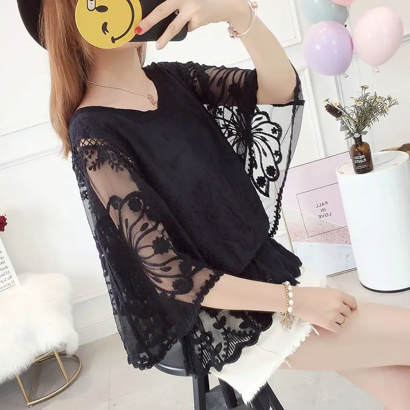 Retro Ethnic Style Summer Women\'s O-Neck Solid Embroidered Gauze Lace Fashion Elegant Batwing Half Sleeve Loose T-Shirts Tops