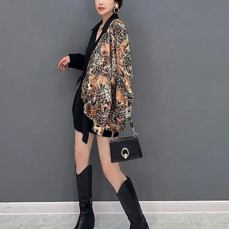 Korean Printed Asymmetrical Blouse Patchwork Female Clothing Stylish Single-breasted Spring Autumn New V-Neck Casual Loose Shirt