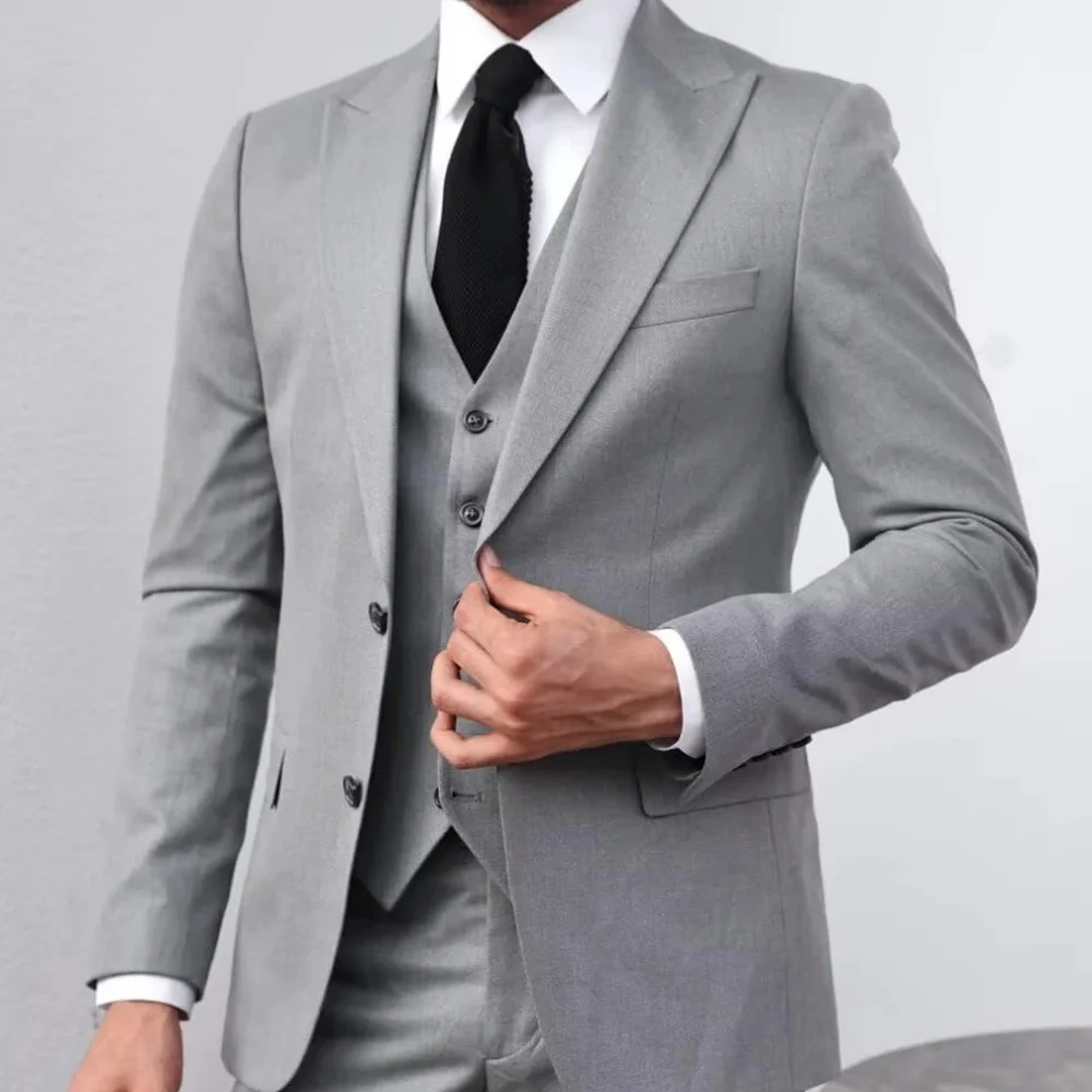 

Серые мужские костюмы Slim Fit класса люкс для свадьбы: модный пиджак, жилет и брюки (3 предмета), пошитые на заказ, для выпускного вечера