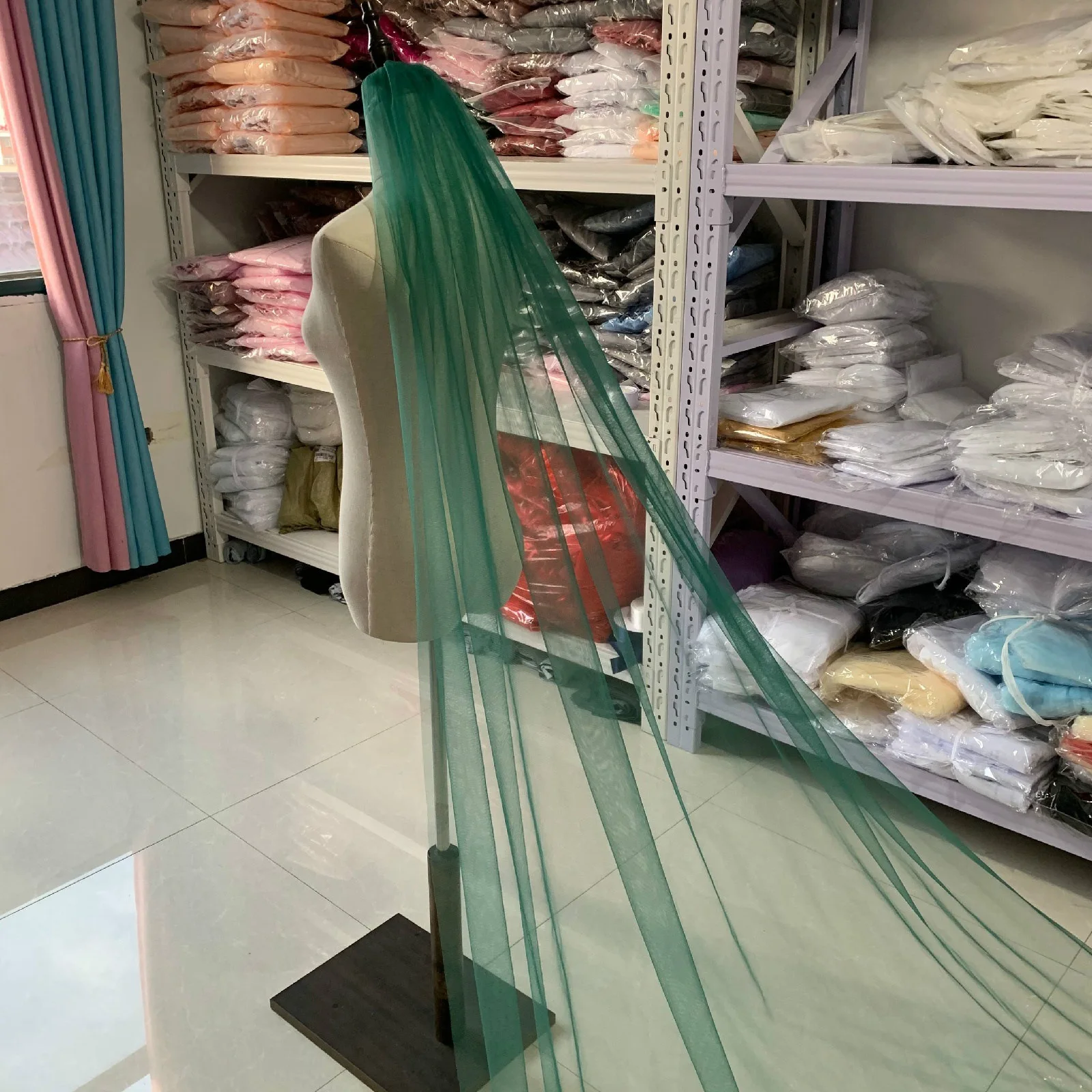 Green  One Layer Cathedral Long  Wedding Veil  With Comb Tulle Veu de Noivral Muslim 3 M Bridal Veils Wedding Accessories