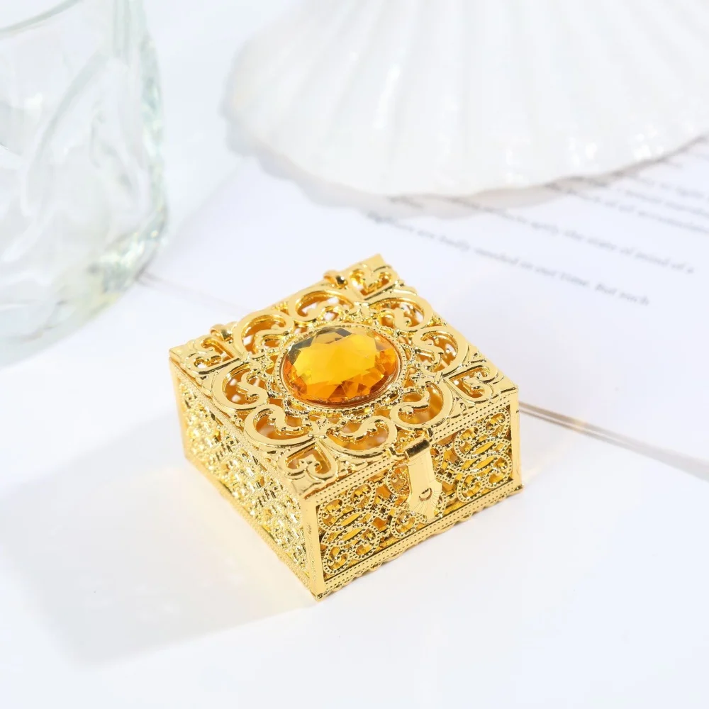 

Металлическая шкатулка-органайзер для украшений с ажурным цветочным узором, для хранения серег и ценностей, для туалетного столика