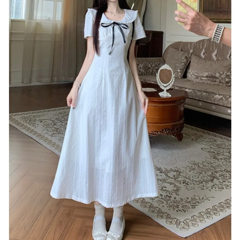 

French Gentle Wind Lace Doll Collar Short-sleeved Dress 2026 Summer New Waist and Thin Temperament Long Dress Women