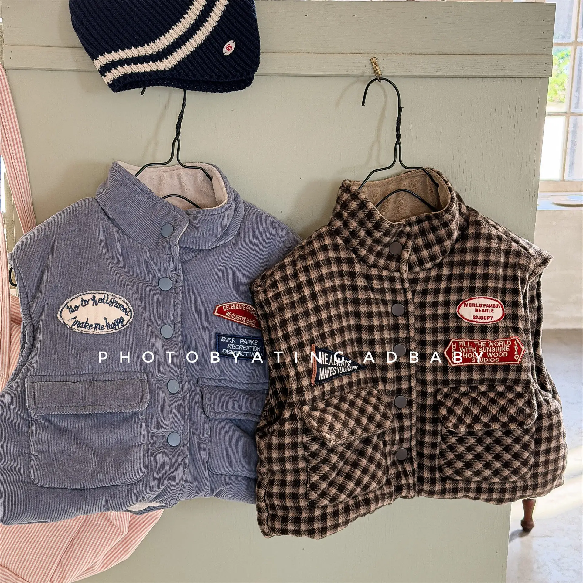 

2025 Winter New Children Warm Vest Boys Girls Plus Velvet Thick Vest Letter Print Baby Kids Sleeveless Cotton Padded Jacket