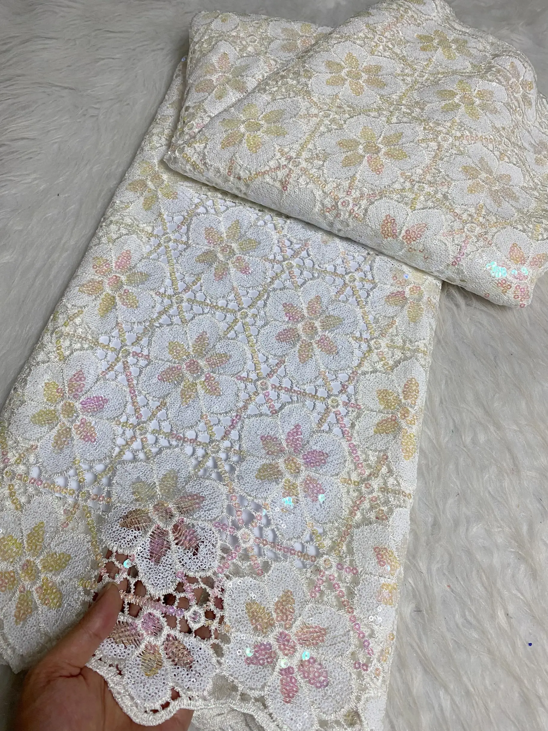 

Новейшая африканская кружевная ткань с вышивкой блестками, водорастворимая, свадебное платье, тюль, хлопчатобумажная ткань по метрам, высокое качество, 5 ярдов