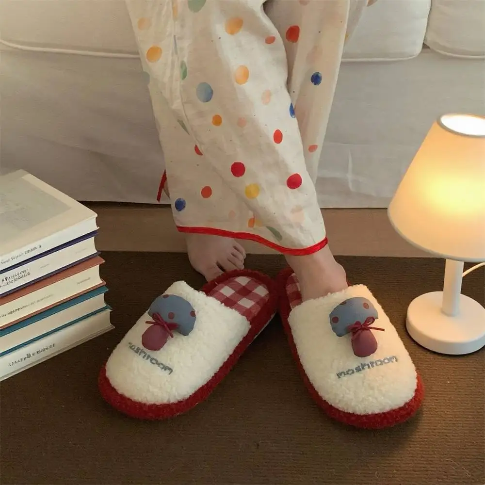 Women's mushroom slippers women white fluffy platform shoes ladies winter warm short plush slides home slippers