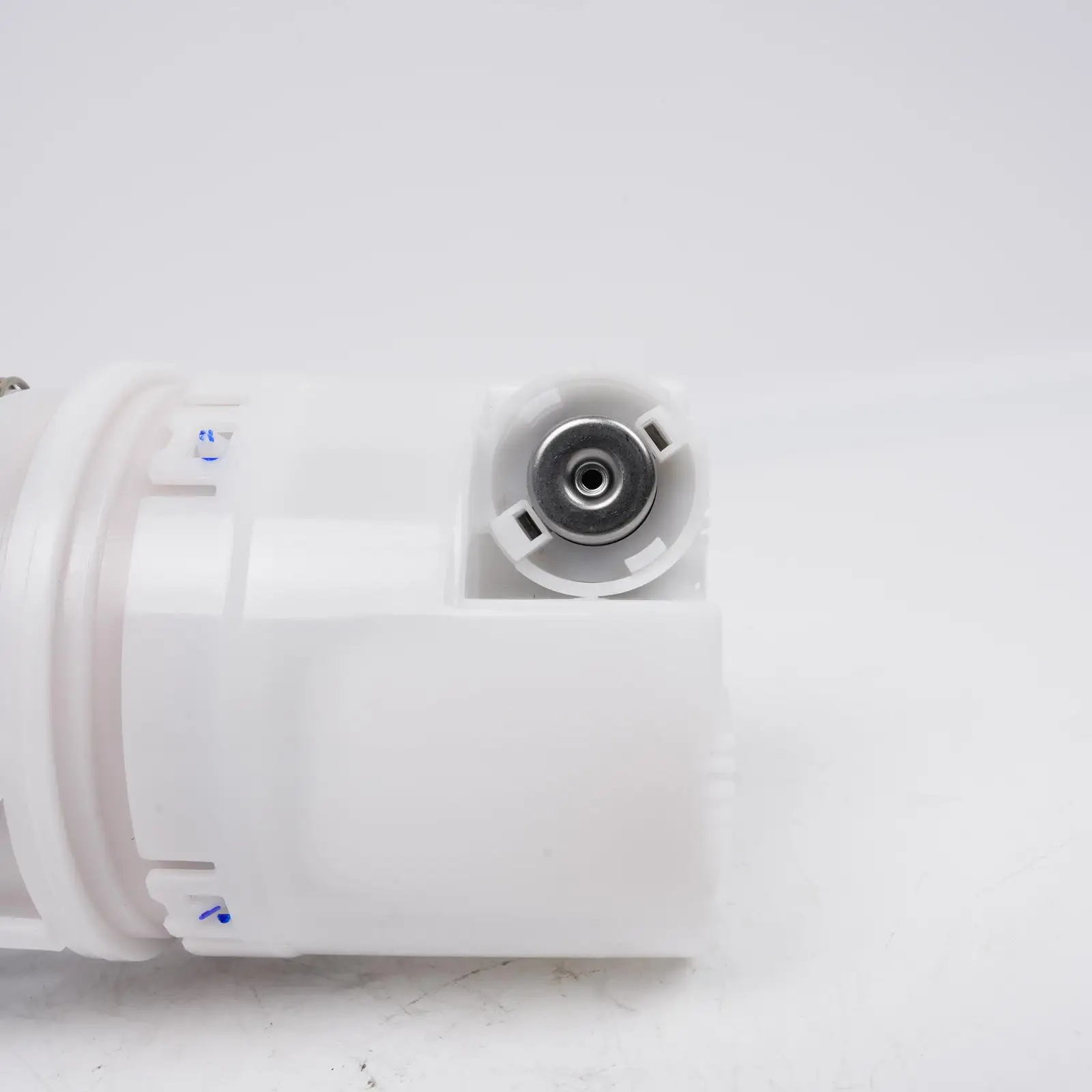Fuel Pump Assembly E8743M for Nissan Frontier 2005-2020 2.5L 4.0L Nissan Xterra 2005-2015 Suzuki Equator 2009 - 2012