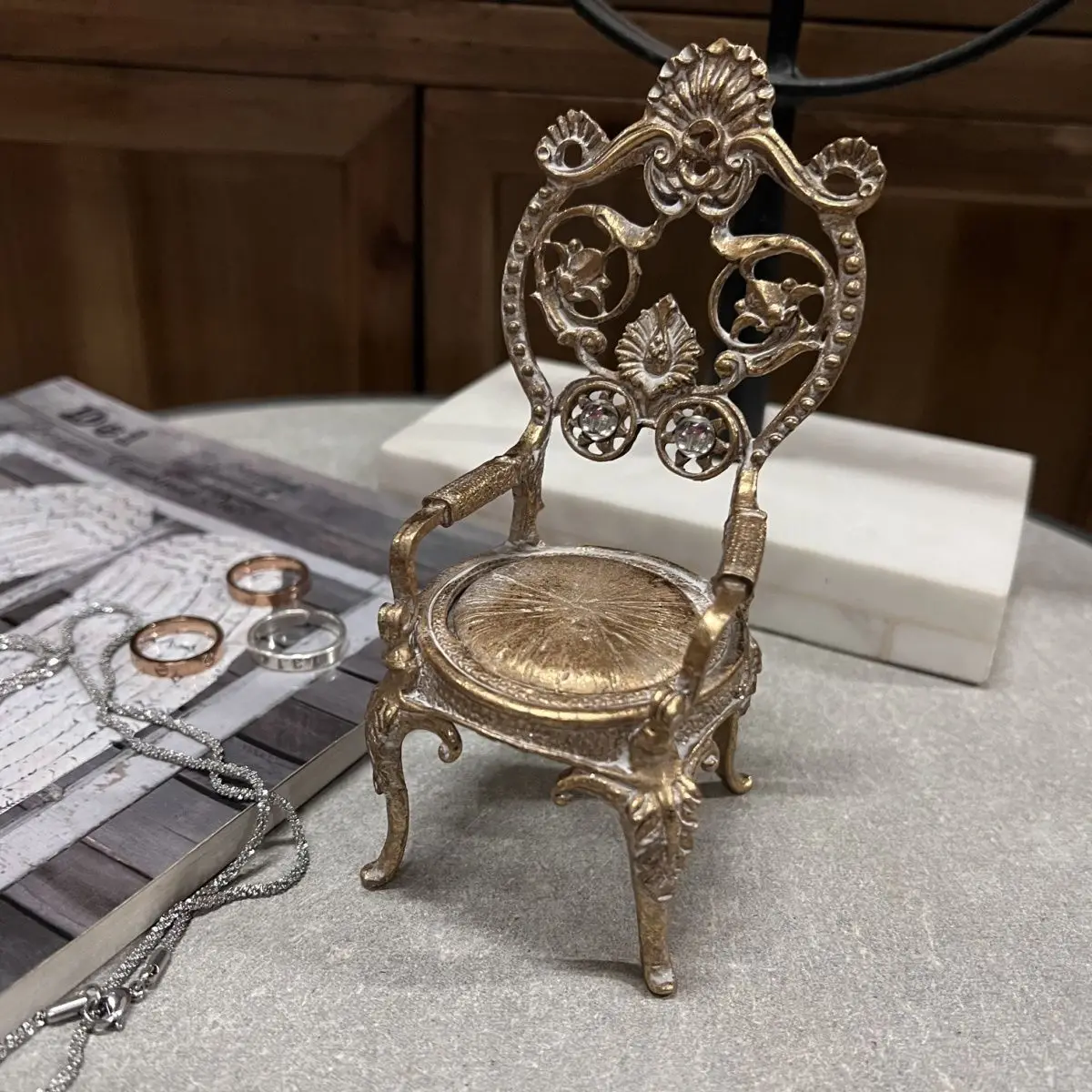 

Hand-Forged Renaissance Chair - Antique Iron Throne with Floral Carvings, Multi-Functional Ring Display & Dollhouse Decor