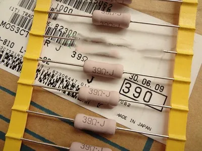 

Резистор высокой мощности с ножками из необработанной меди 3W39R 3W39 Euro 5%, объем 5 мм * 15 мм