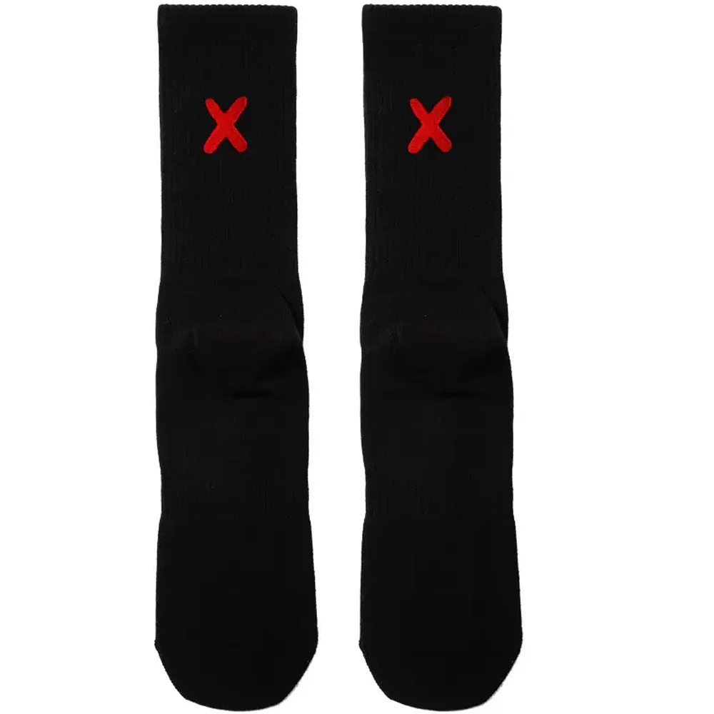 Men's Tall Four Seasons Thin Red Cross Black and White XX Letter Embroidery Hand Stitched Head Sports Cotton Socks