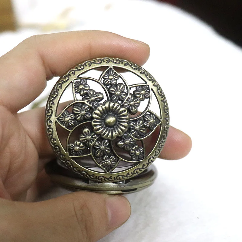 클래식 레트로 할로우 8 엽 더블 플라워 포켓 시계, 숙녀 선물 포켓 시계 플립 커버, 할로우 쿼츠 목걸이 시계