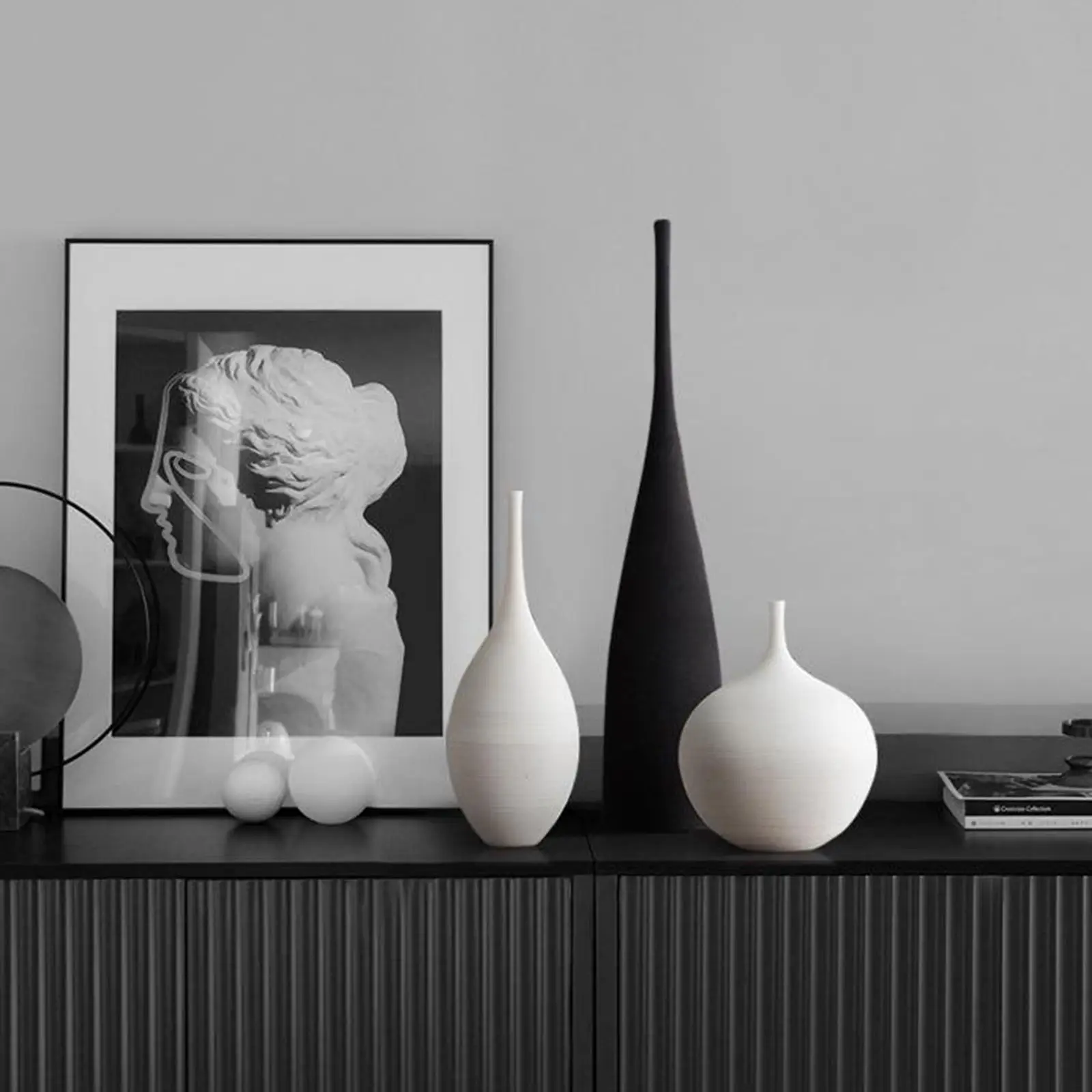 Elegant Ceramic Flower Pot Modern Nordic Tall Vase for Office Desktop Decoration Home Centerpiece